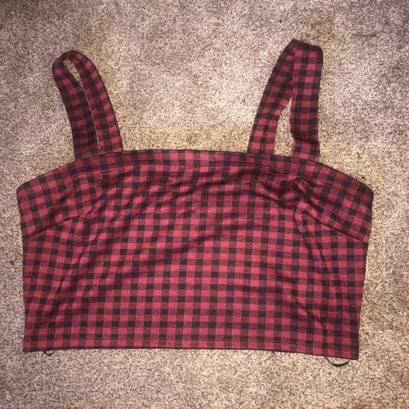 Forever 21 Tops - ❗️NWT❗️Plus Size Black/Red Crop Top NEVER WORN